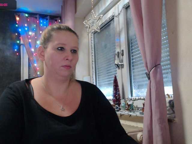 Zdjęcia Mrs-Luder make me really horny and wet