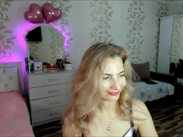 Zrzuty ekranu transmisji mrsAdele