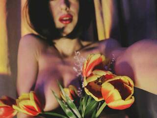 Erotyczny czat wideo Mussaenda