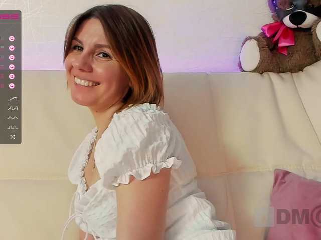 Zdjęcia _Risha_ Hi, I'm Arisha! I undress in private, toys only in full private. Lovense: 2/10/40/100/200, special commands 102/103/104/105, random 35.