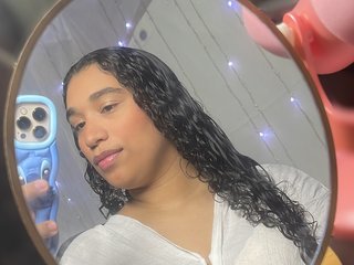 Erotyczny czat wideo JADDE_LUXXY