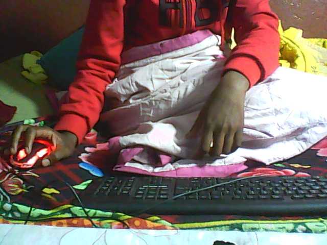 Zrzuty ekranu transmisji Nadiah1