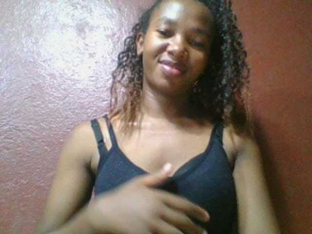 Zrzuty ekranu transmisji Nadiah1