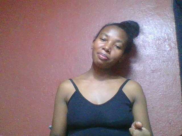 Zrzuty ekranu transmisji Nadiah1