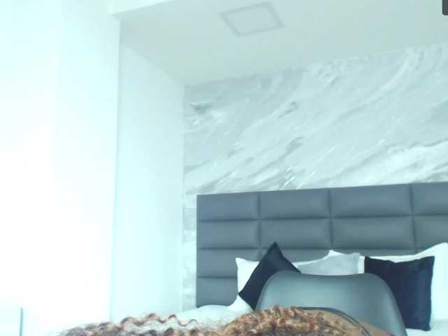 Zrzuty ekranu transmisji Nahomiwatson