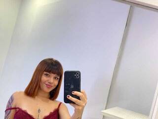 Erotyczny czat wideo NaiveCallie