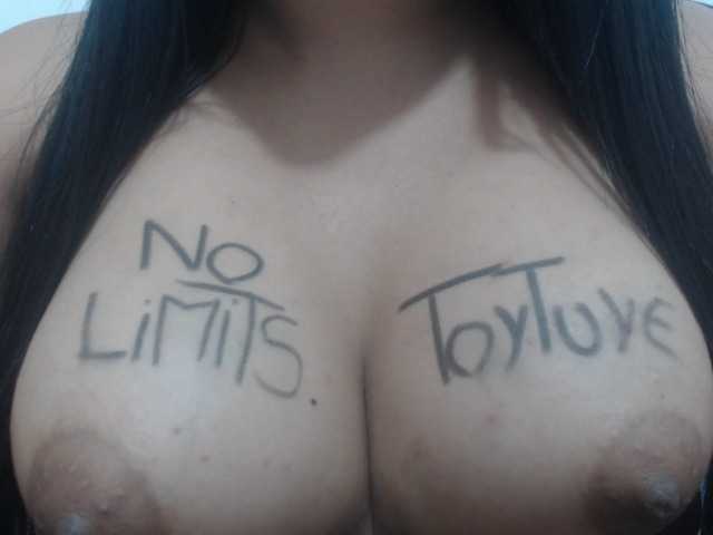 Zdjęcia Nantix1 #squirt #cum #torture #deep Throat #double penetration #smoking #fetish #latina