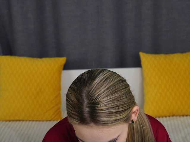 Zrzuty ekranu transmisji NaomiSweetheart