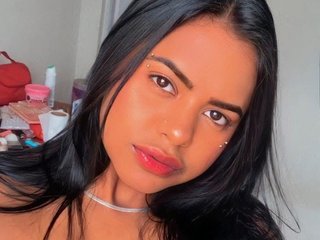 Erotyczny czat wideo NaraBrasileirinha