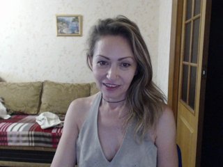 Zdjęcia VideoLady lovense enabled. see power modes in chat. ORGASM at goal or 100 in one tip . 137 till orgasm.