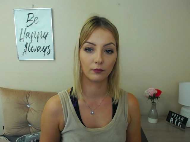Zdjęcia NatalieKiss Hey guys :) TIP ME FOR FOLLOW. STAND UP- 20 tks. open ur cam- 30tks, show legsfeetheels-25tks, shake ass-45,tongue play-50 make my day -1000if someone want more -ask me, if u want just to have good fun-join me - i dont accept rude ppl here kisses :*