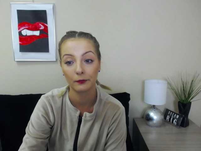 Zdjęcia NatalieKiss Hey guys :) TIP ME FOR FOLLOW. STAND UP- 20 tks. open ur cam- 30tks, show legsfeetheels-25tks, shake ass-45,tongue play-50 make my day -1000,if someone want more -ask me, if u want just to have good fun-join me - i dont accept rude ppl here kisses