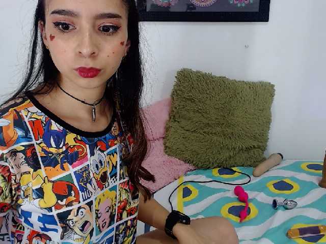 Zdjęcia natural_mia Hey!!! GOODMORNING ... My pussy need vibes for ride my bigtoy/pvt OPEN #lovense #lush on. #teen #young #latina #anal