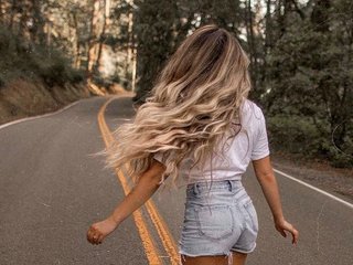 Erotyczny czat wideo DIRTY_BITCH