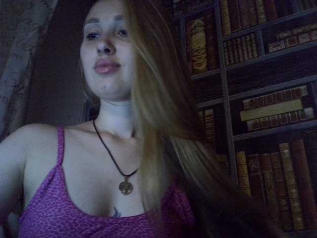 Zrzuty ekranu transmisji New-blond17