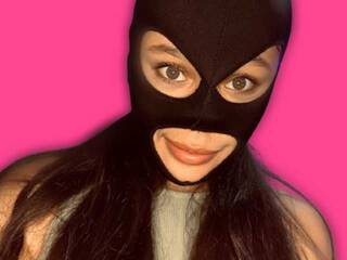 Erotyczny czat wideo Nickymask