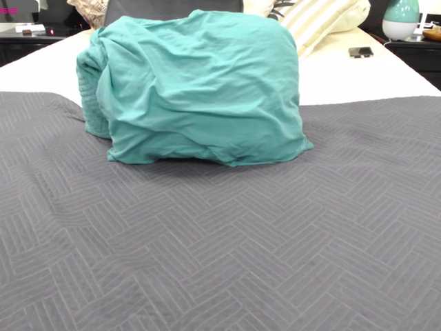 Zrzuty ekranu transmisji Nicoleex