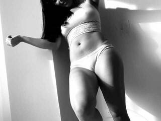 Erotyczny czat wideo NicoleRomero