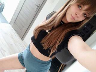 Erotyczny czat wideo NicollKiss