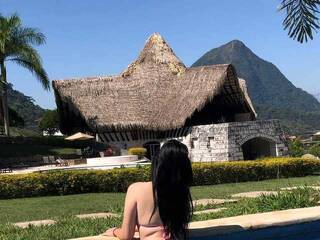 Erotyczny czat wideo NicolVelvet