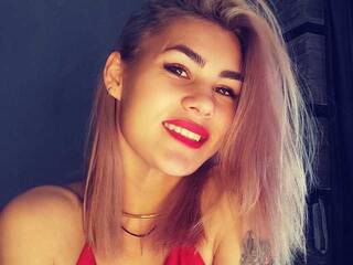 Erotyczny czat wideo NikkiSaphire