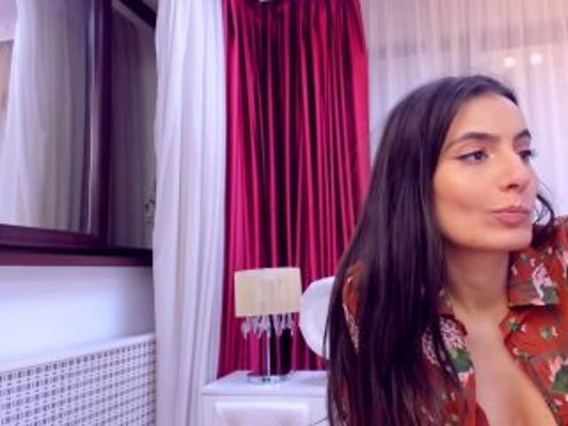 Zrzuty ekranu transmisji NinaCrystal