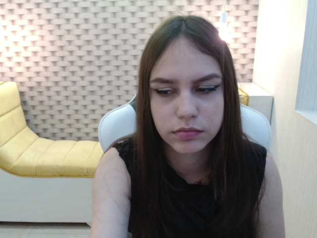 Zrzuty ekranu transmisji NinaKristenxxx