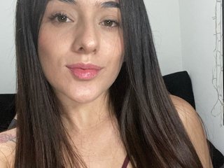 Erotyczny czat wideo NoaDivine