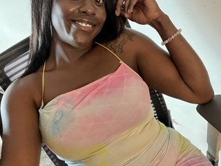 Erotyczny czat wideo NoddieMissie