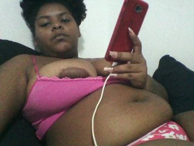 Zrzuty ekranu transmisji NolaCute