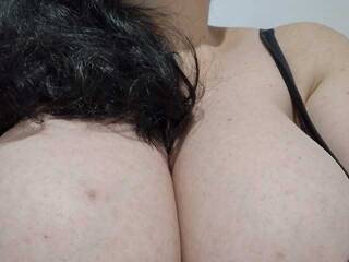 Erotyczny czat wideo Nykyxo