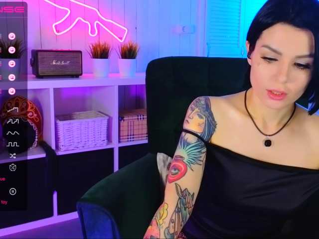 Zrzuty ekranu transmisji Katherine_Moor