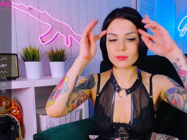 Zrzuty ekranu transmisji Katherine_Moor