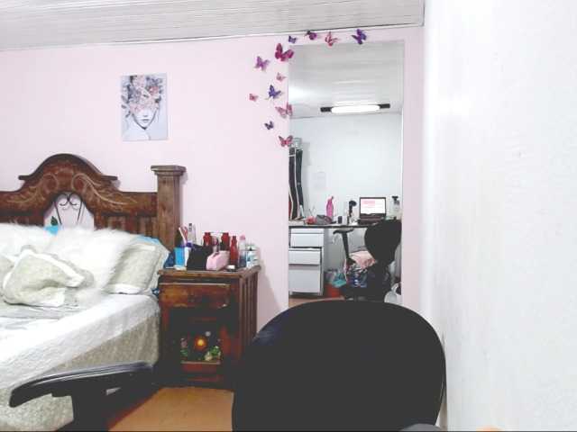 Zrzuty ekranu transmisji Onlyrose