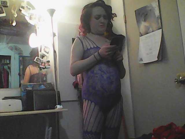 Zrzuty ekranu transmisji OpalMilf