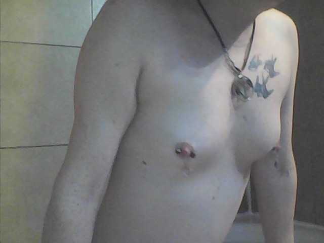 Zrzuty ekranu transmisji OpalMilf