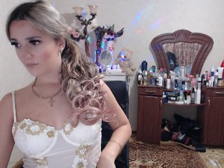 Zdjęcia _Alienanna_ naked=500, lovense in me, flash tits-100. feets-40, watch your cam-30, if you like me ***show in full private