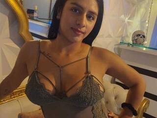 Erotyczny czat wideo PamelaQueen19