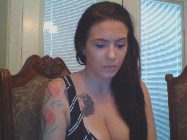 Zdjęcia Parislynn83 Whos going to be my KING today?? Tips make me play