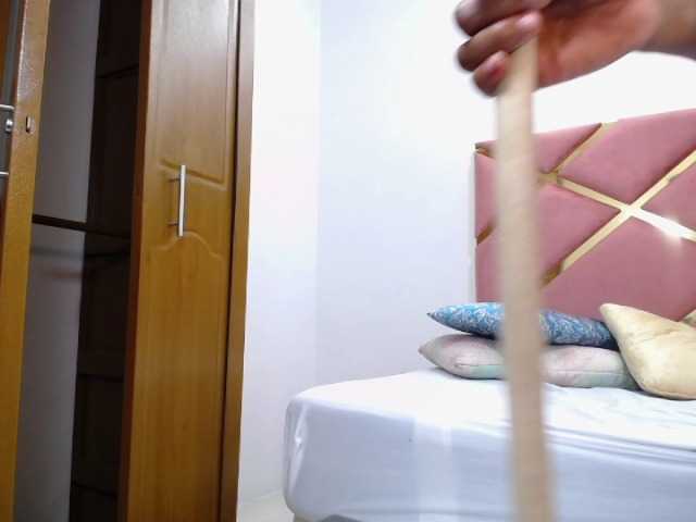 Zdjęcia pasionblack fuck my vagina with a double dildo today let's go i want to squirt..