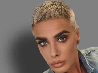 Erotyczny czat wideo Pauline7