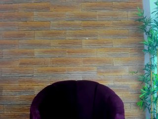 Erotyczny czat wideo Mia-Peachy