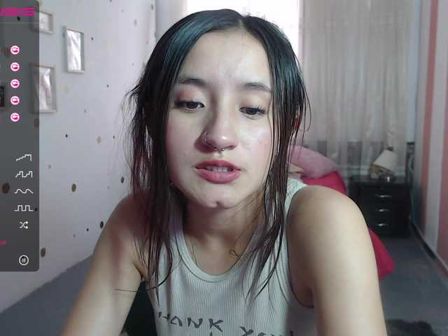 Zdjęcia Perla-Teen hey guys ! i see you are very hard when you look at me !!! you want more ? MAKE ME HAPPY