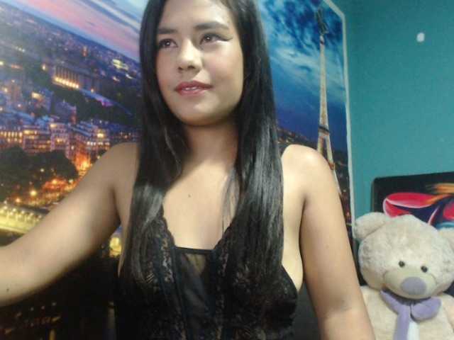 Zrzuty ekranu transmisji perverseCoupl