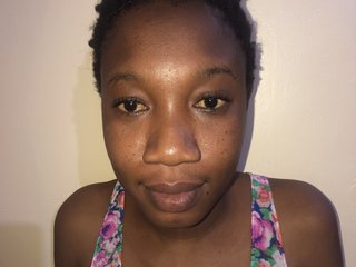 Erotyczny czat wideo Petite-sally