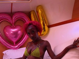 Erotyczny czat wideo Petitelunar