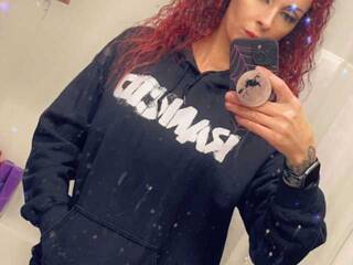 Erotyczny czat wideo DesiMeow