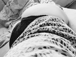 Erotyczny czat wideo Pirozhenkaa