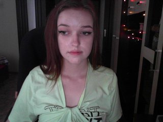 Zrzuty ekranu transmisji PleaseLoveMe