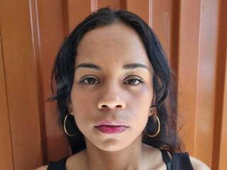 Erotyczny czat wideo Pocajontas25